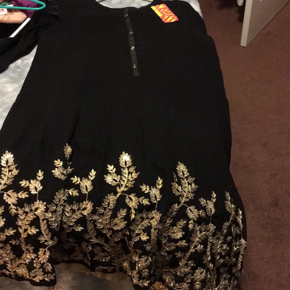 Sana Safinaz Pakistani Desginer black frok